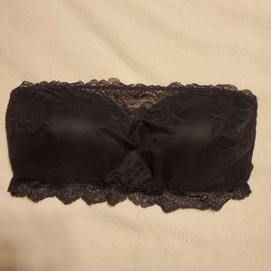 SPANX  UNDIETECTABLE BRAS size S/P color black lac